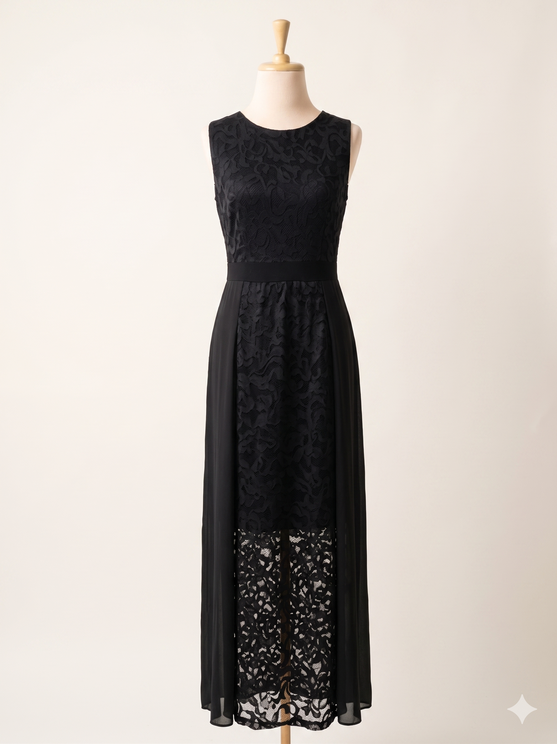 Abito Nero Pizzo Lungo