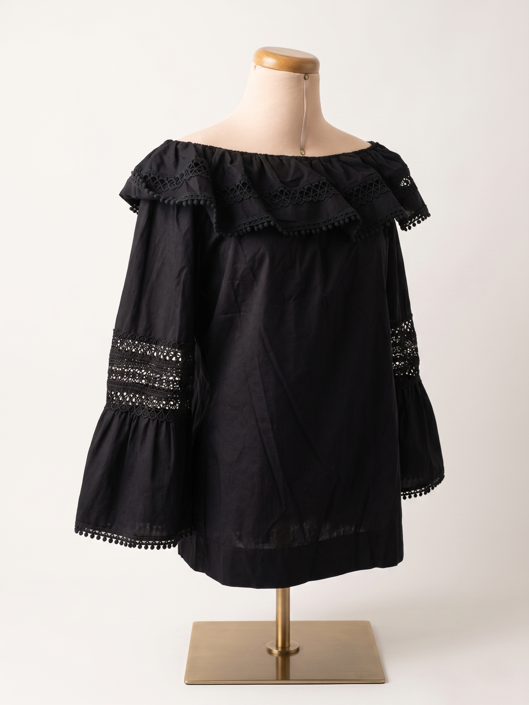 Blusa Spalle Nude Nera